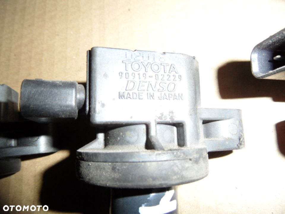 CEWKI CEWKA ZAPLONOWA YARIS 1.0 90919-02229 90080-19021 - 3