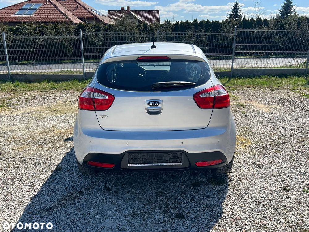 Kia Rio 1.2 Dream Team Edition - 7