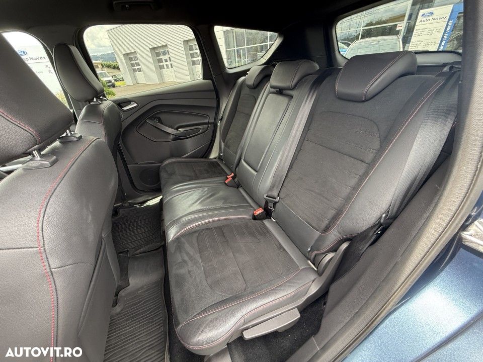 Ford Kuga 2.0 TDCi 4WD Powershift ST-Line - 18