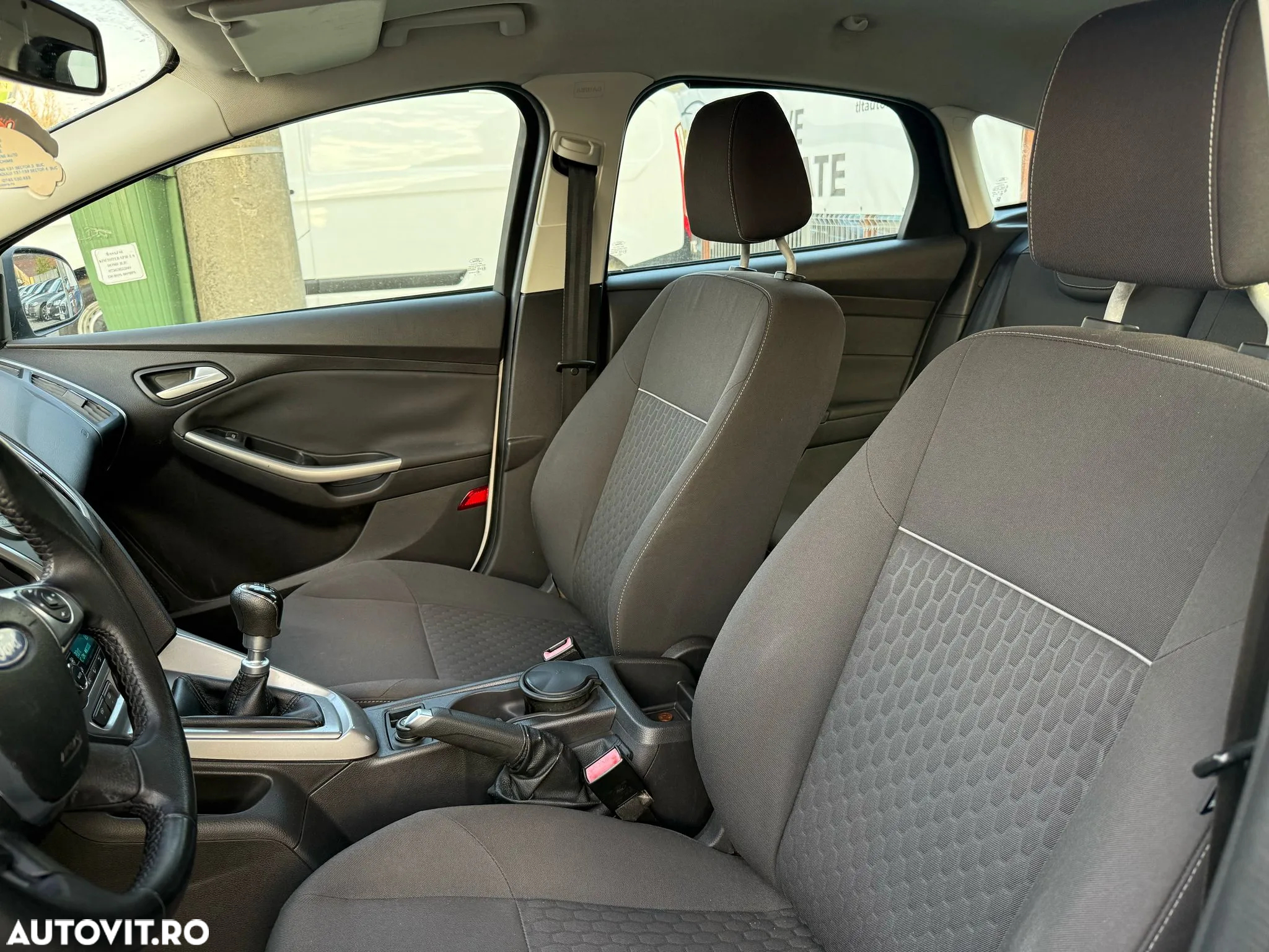 Ford Focus 1.0 EcoBoost Start-Stopp-System Business Edition - 12