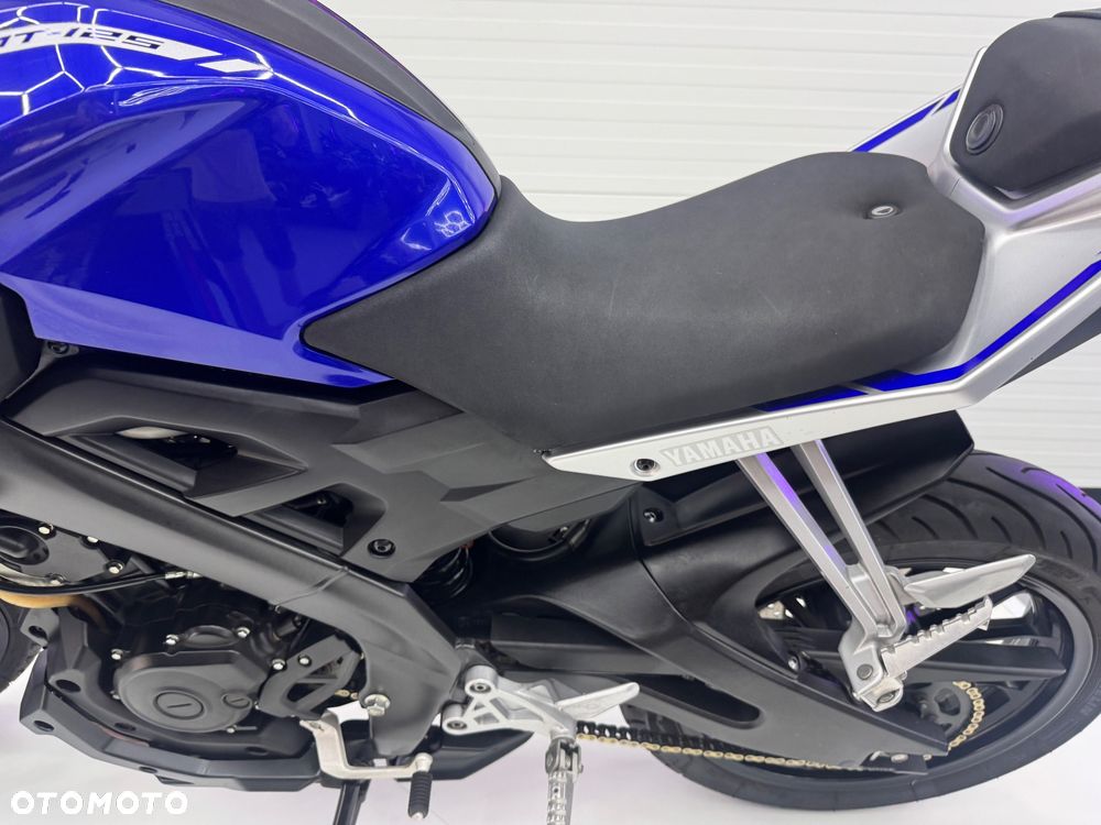 Yamaha MT - 27