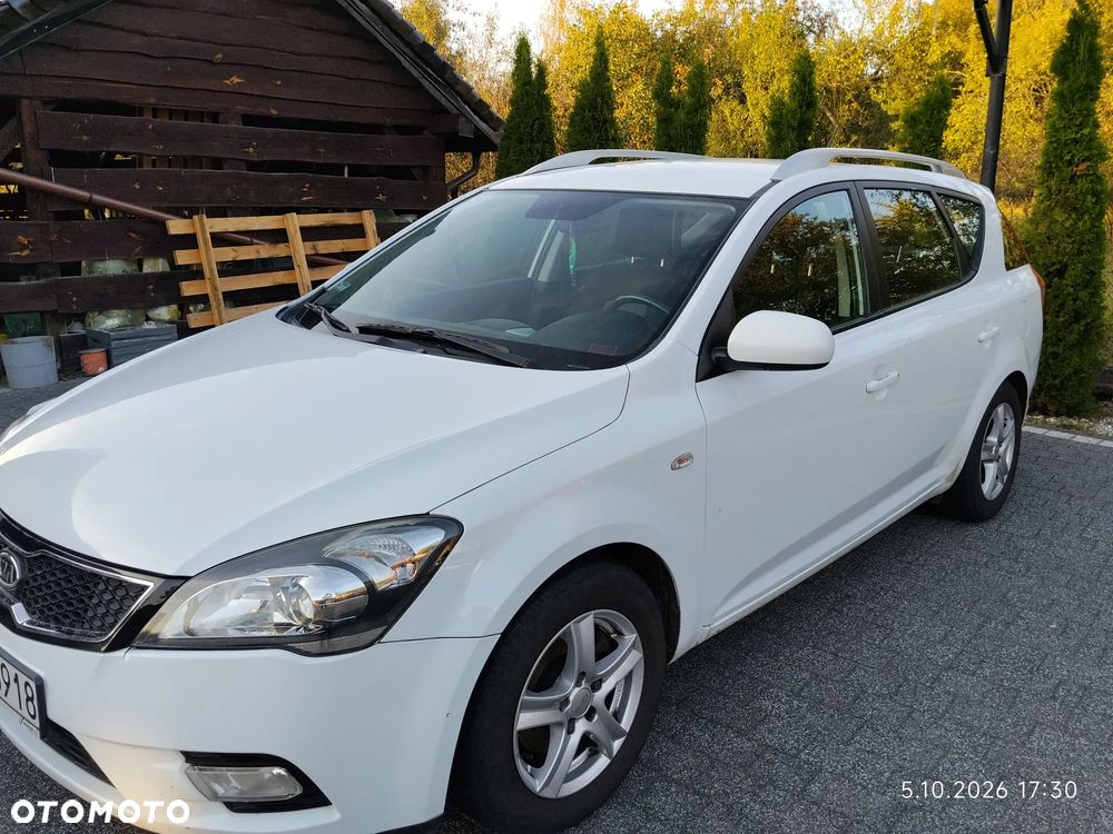Kia Ceed 2012 photo 5