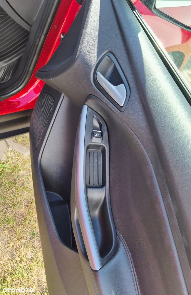 Ford Focus 1.0 EcoBoost Titanium - 20