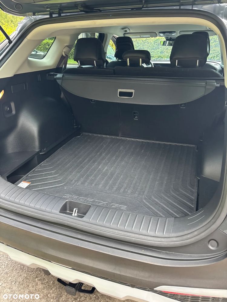 Kia Sportage 1.6 T-GDI HEV Business Line 4WD - 24