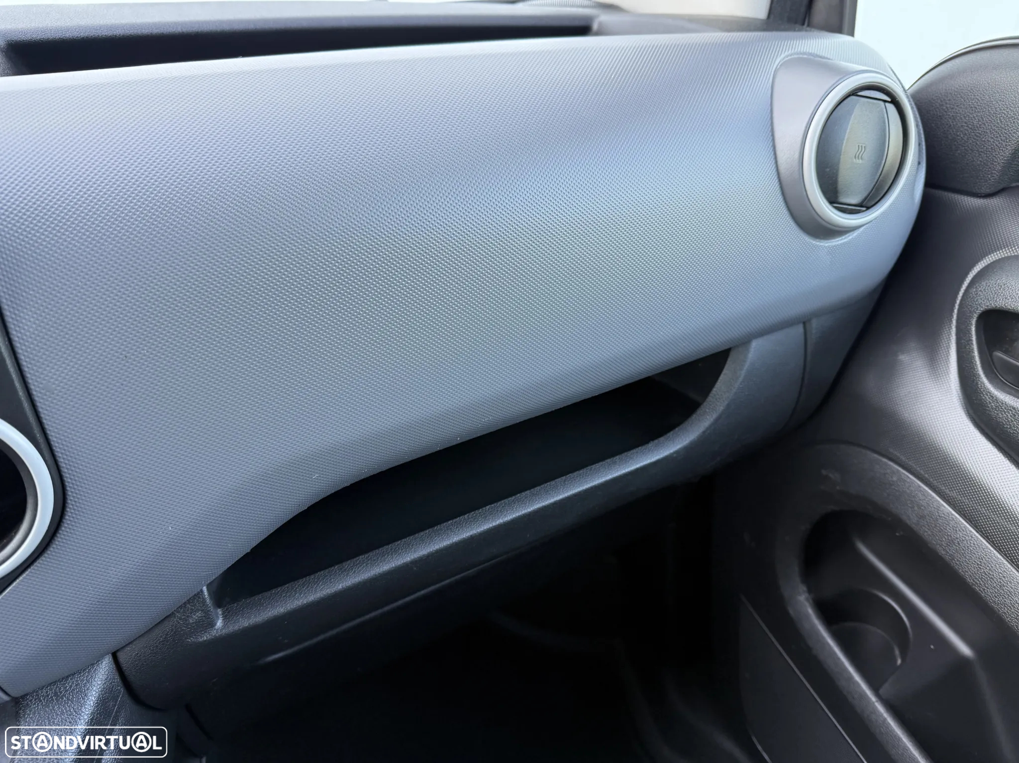 Citroën Berlingo 1.6 BlueHDi 100 Longa - 28