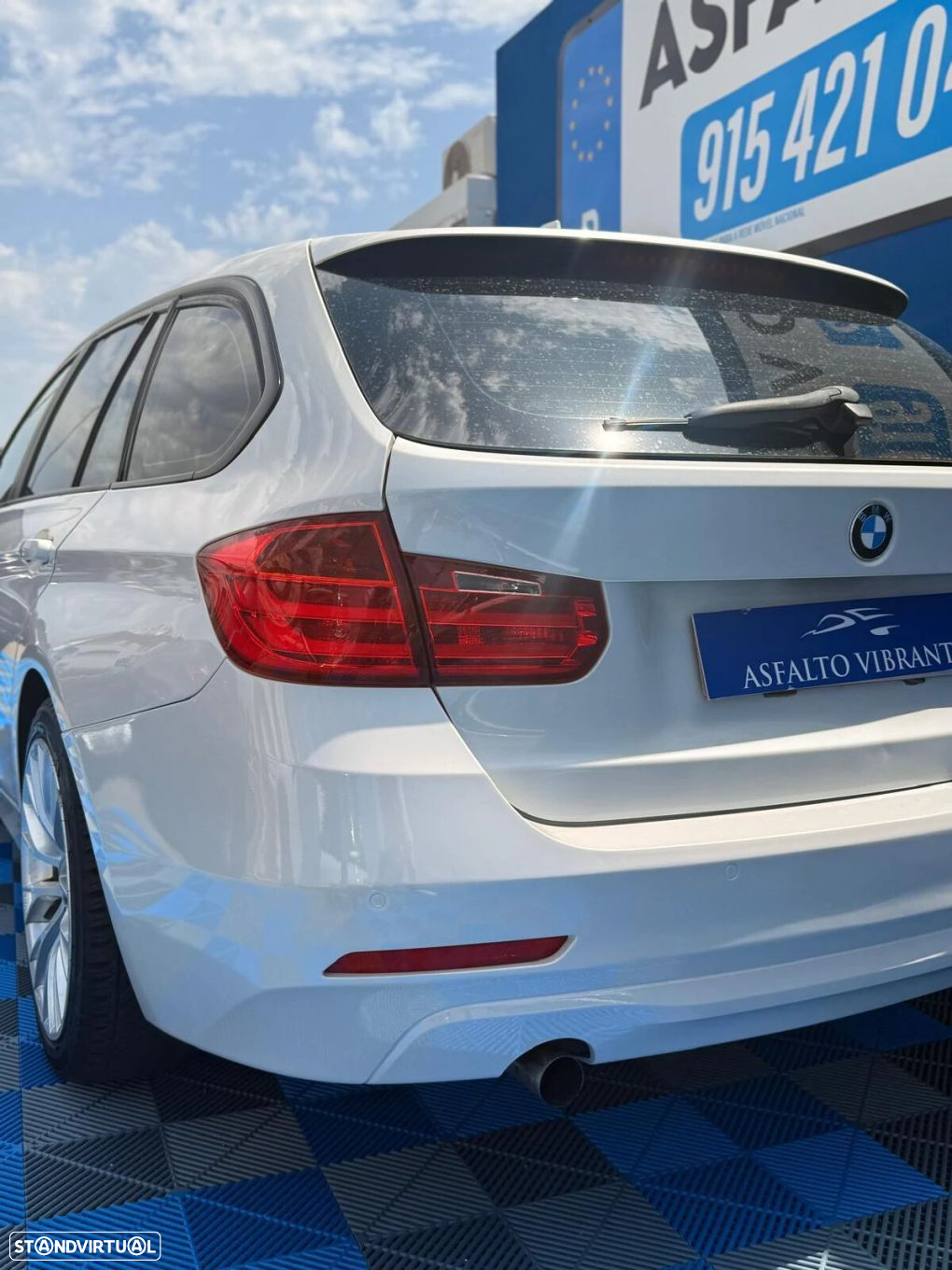 BMW 318 d Touring Auto - 9