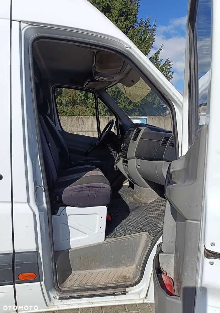 Mercedes-Benz SPRINTER - 8