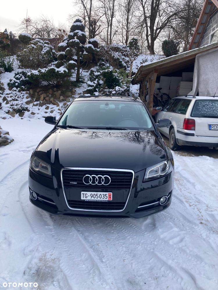 Audi A3 Sportback 2.0 TDI DPF Quattro Ambiente - 2