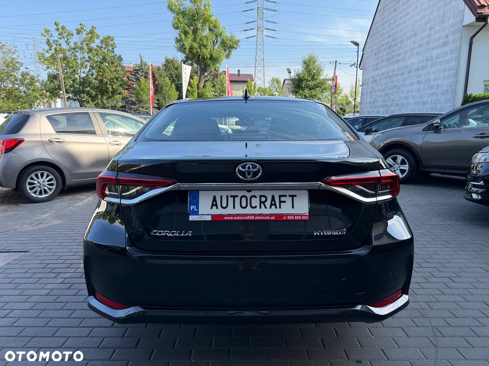 Toyota Corolla 1.8 Hybrid Comfort - 32