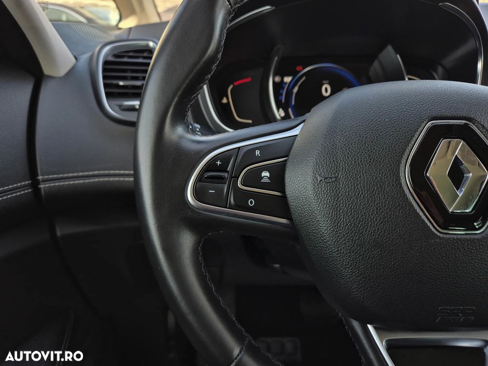 Renault Grand Scenic TCe 160 GPF EDC BLACK EDITION - 17