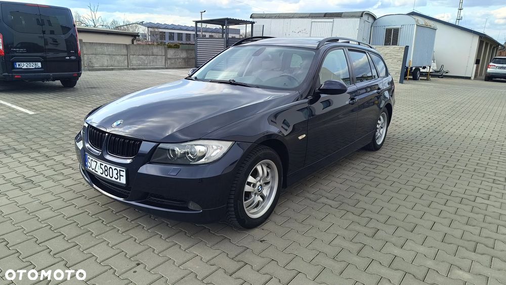BMW Seria 3 320d DPF - 1