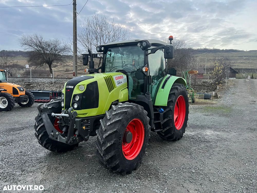 Claas Arion 440 - 1
