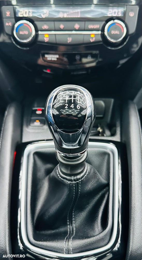 Nissan Qashqai 1.2 DIG-T N-Vision - 24