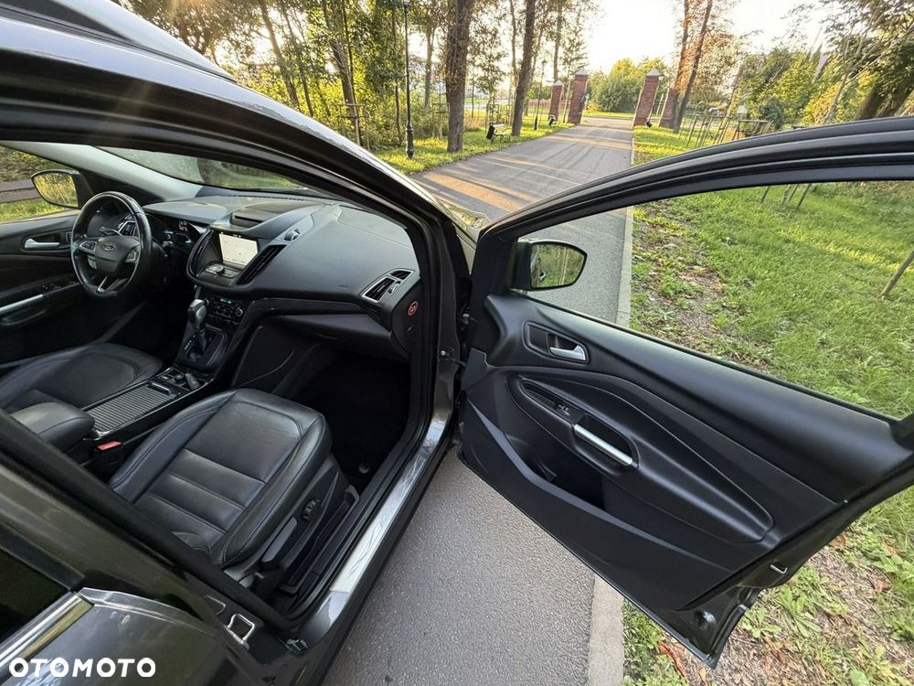 Ford Kuga - 34