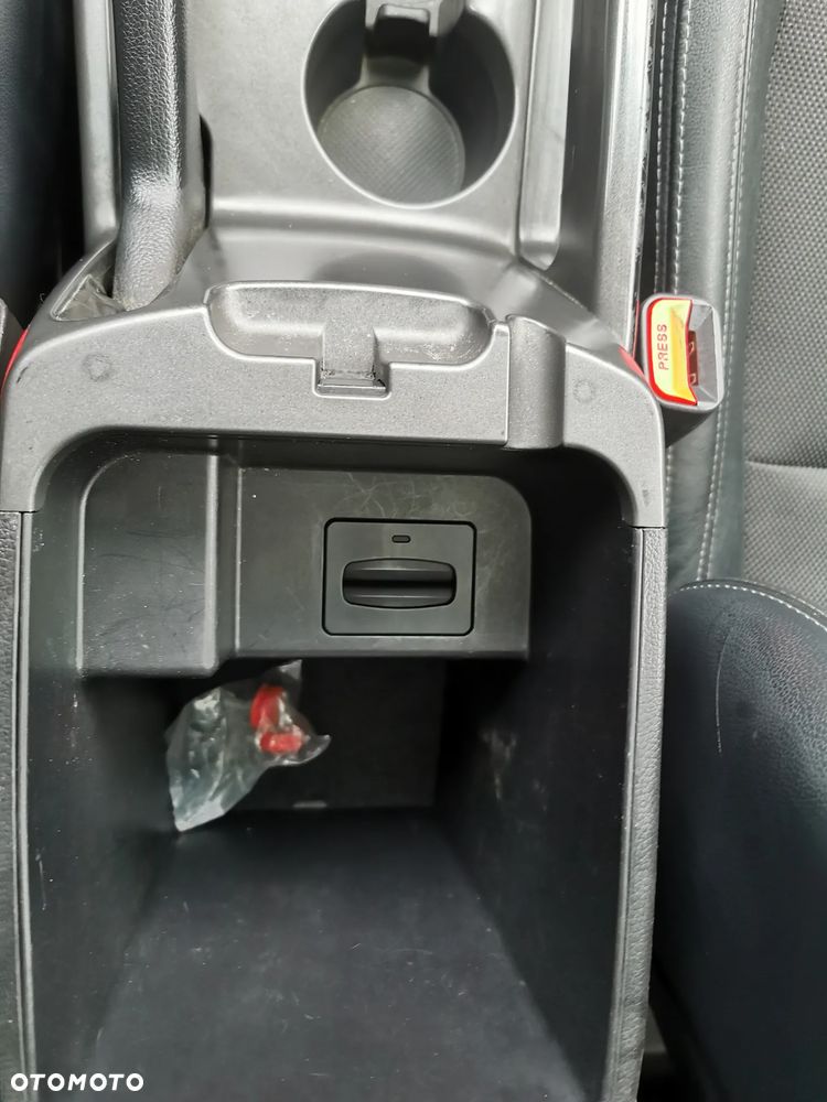 Kia Sportage 2.0 CRDI S 2WD - 25
