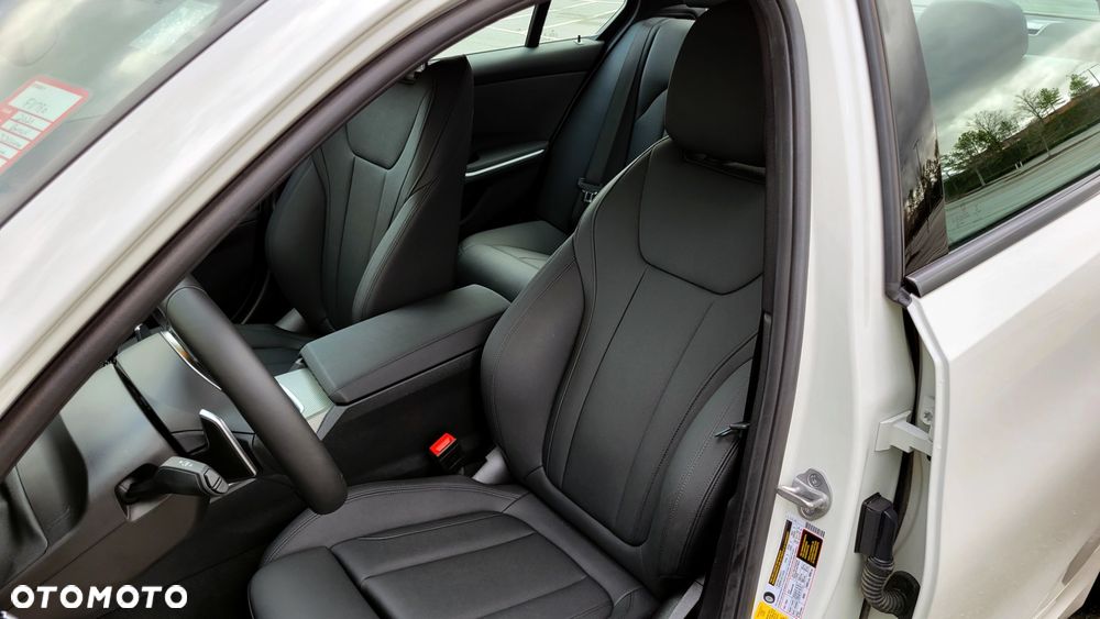 BMW Seria 3 - 12