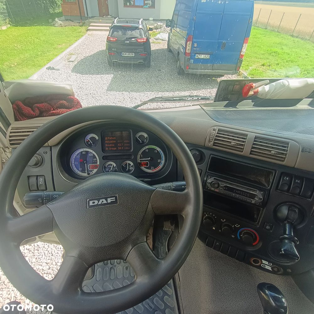 DAF CF - 8