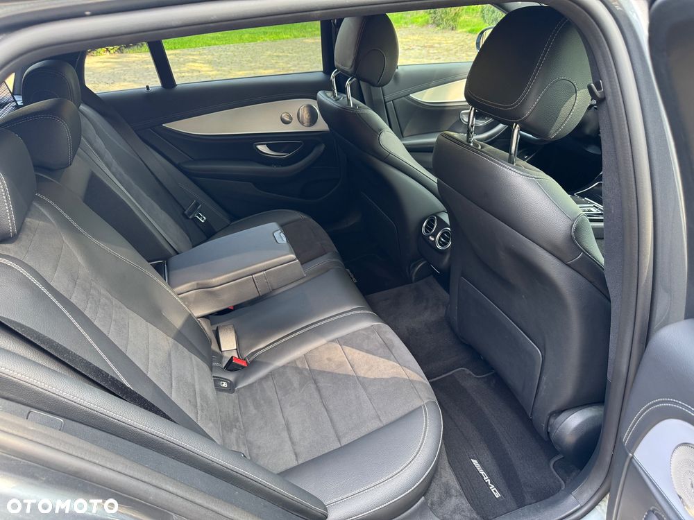 Mercedes-Benz Klasa E 300 de PHEV 4-Matic AMG 9G-Tronic - 19