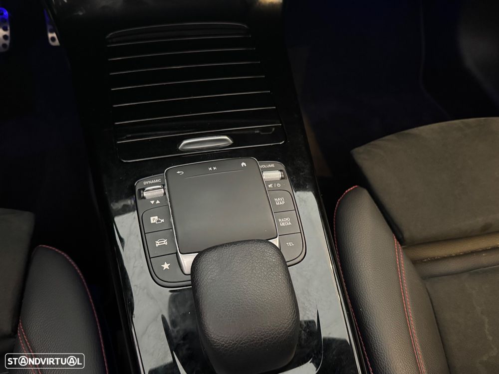 Mercedes-Benz A 250 e AMG Line - 16