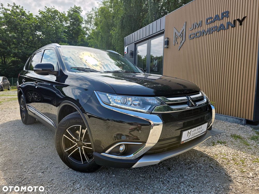 Mitsubishi Outlander - 2