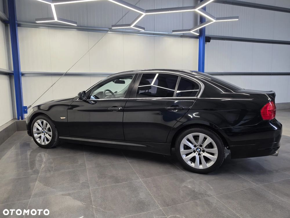 BMW Seria 3 318i Edition Lifestyle - 12