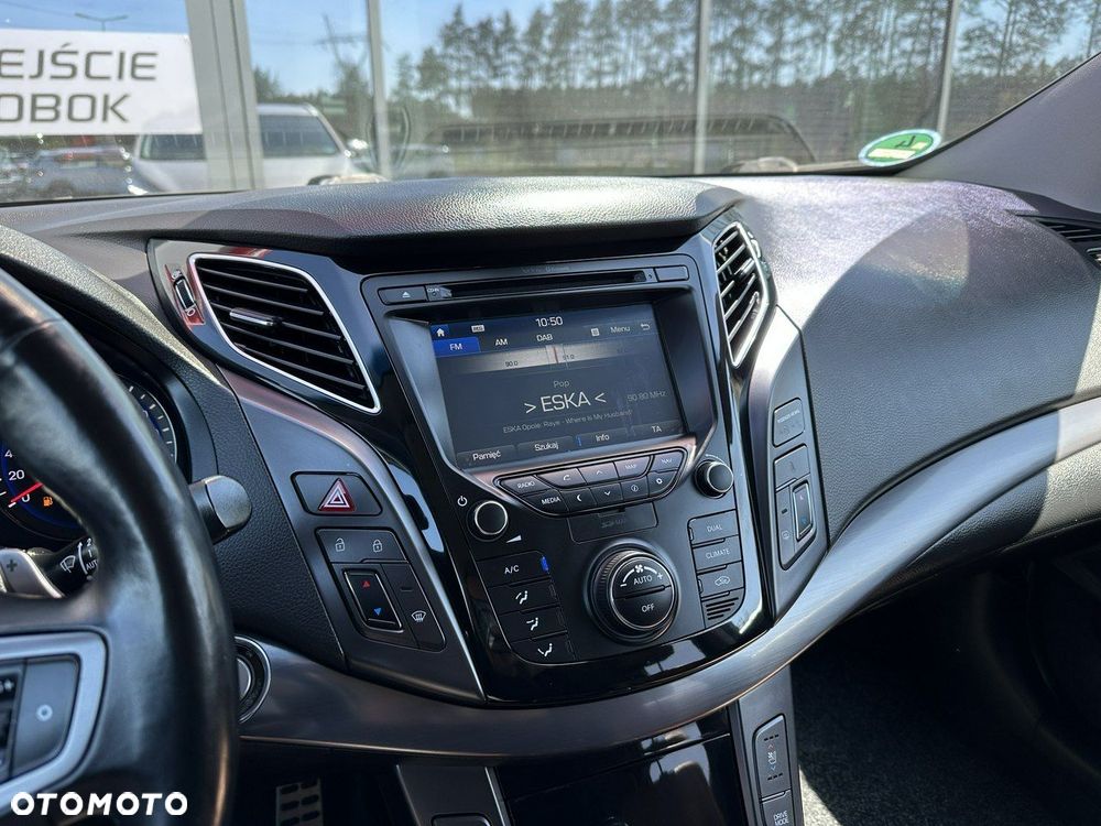 Hyundai i40 Kombi 1.7 CRDi DCT Premium - 24