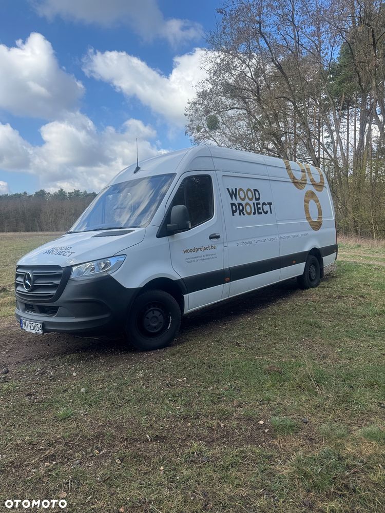 Mercedes-Benz Sprinter - 1