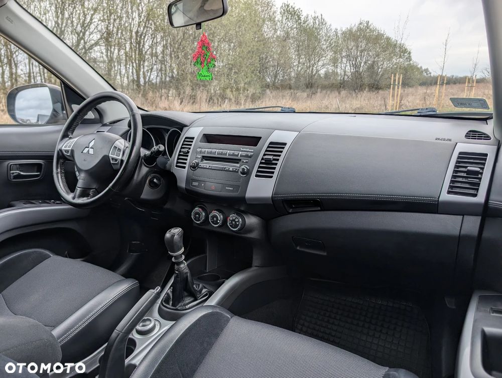 Mitsubishi Outlander 2.2 DID Instyle EU5 - 15