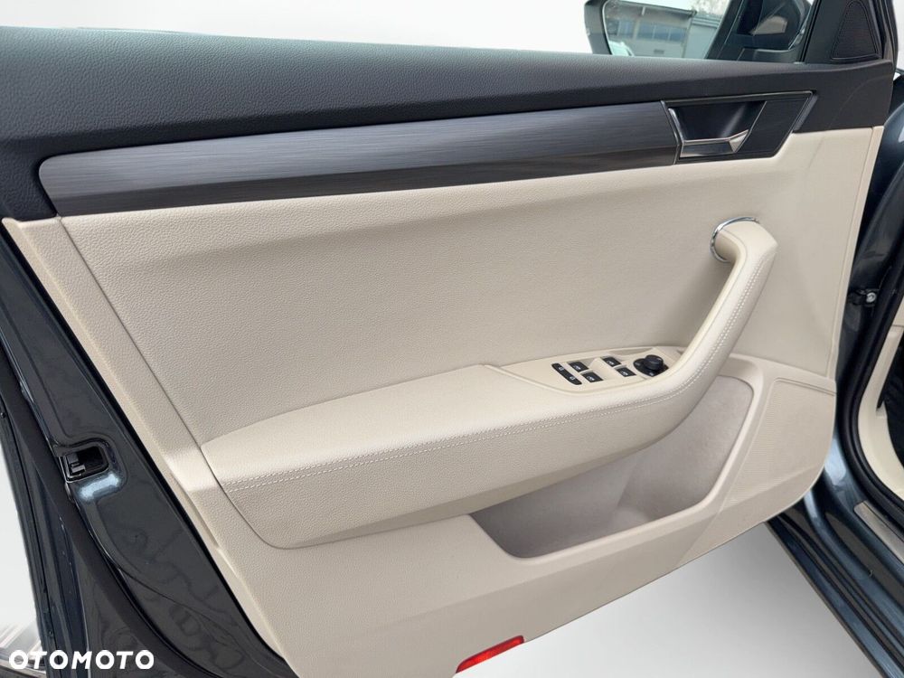 Skoda Superb 2.0 TSI Style DSG - 16