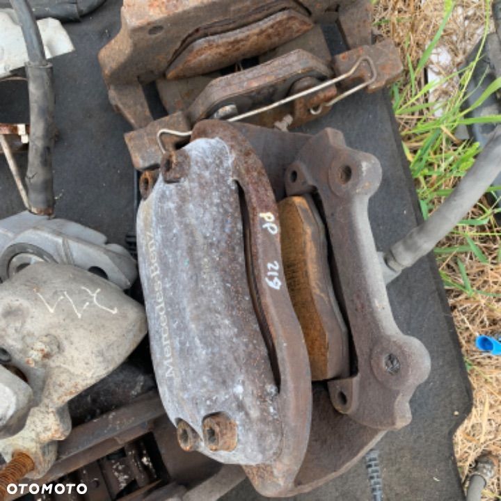 mercedes e 211 cls 219 zacisk tył zaciski przód - 8