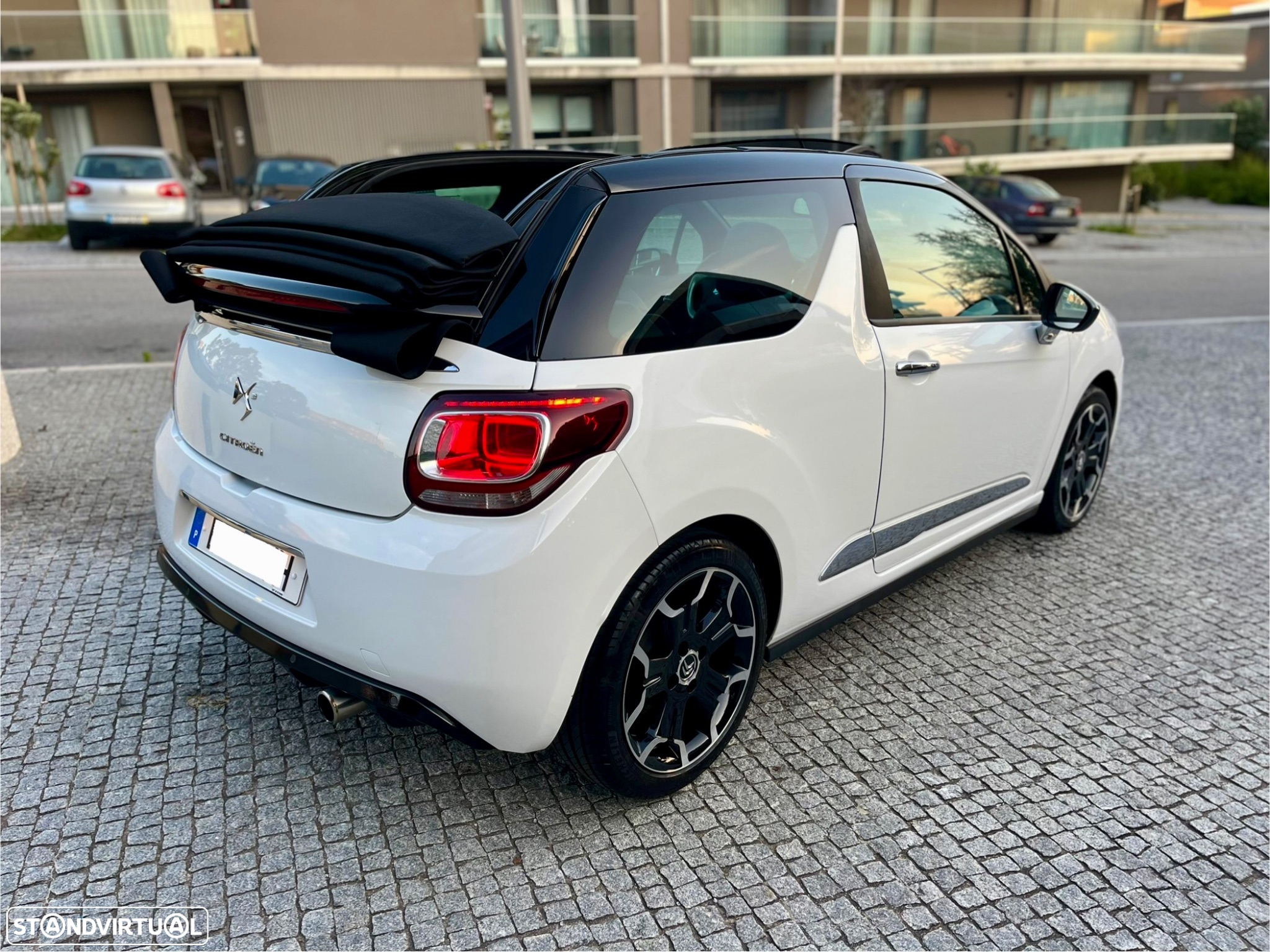 Citroën DS3 Cabrio 1.2 VTi So Chic - 15