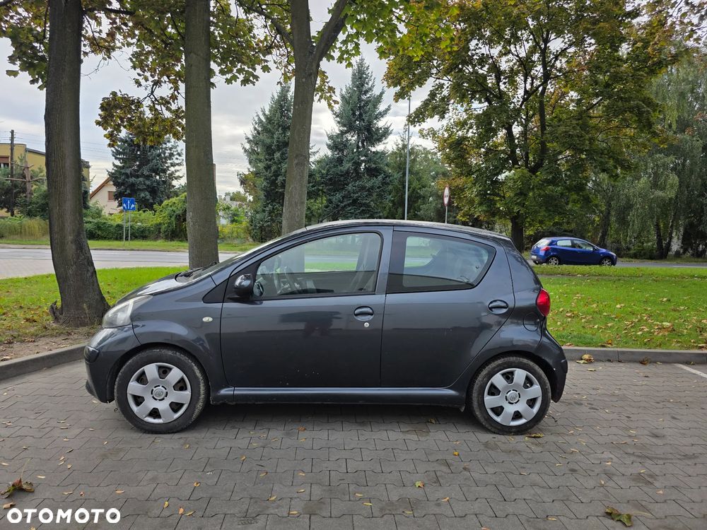 Toyota Aygo - 5