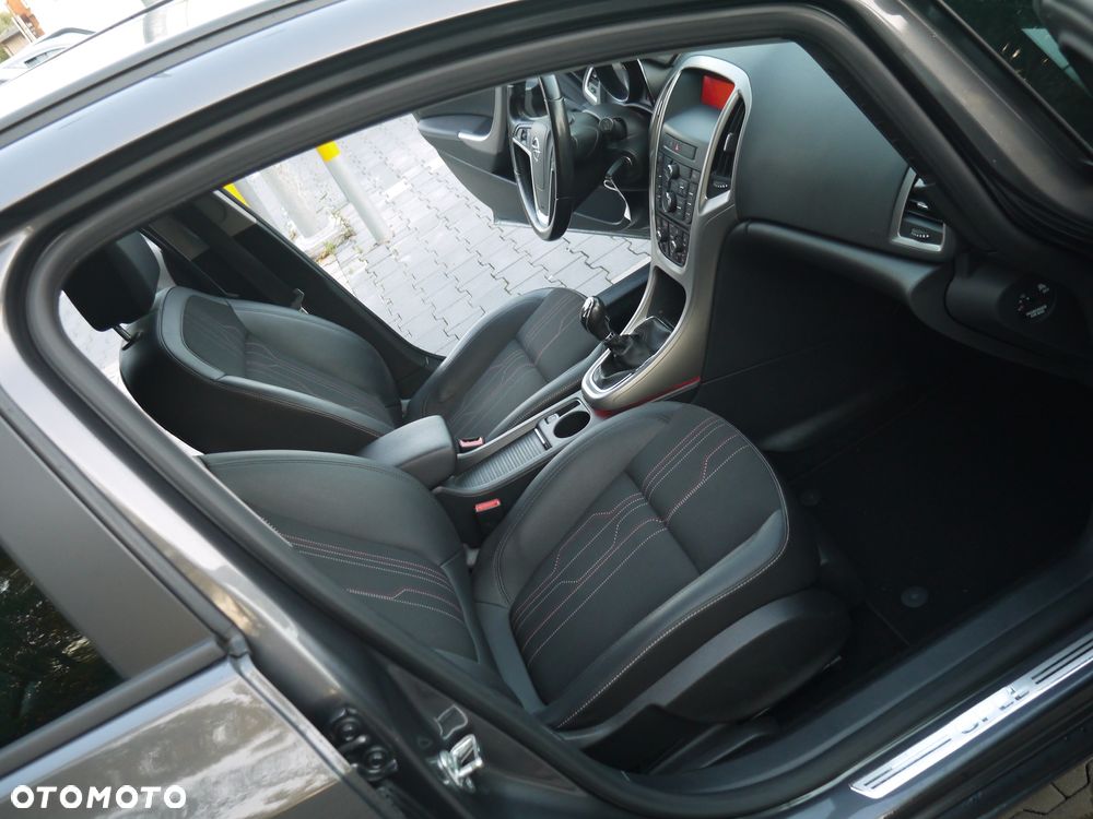 Opel Astra 1.4 Turbo Sports Tourer 150 Jahre - 15