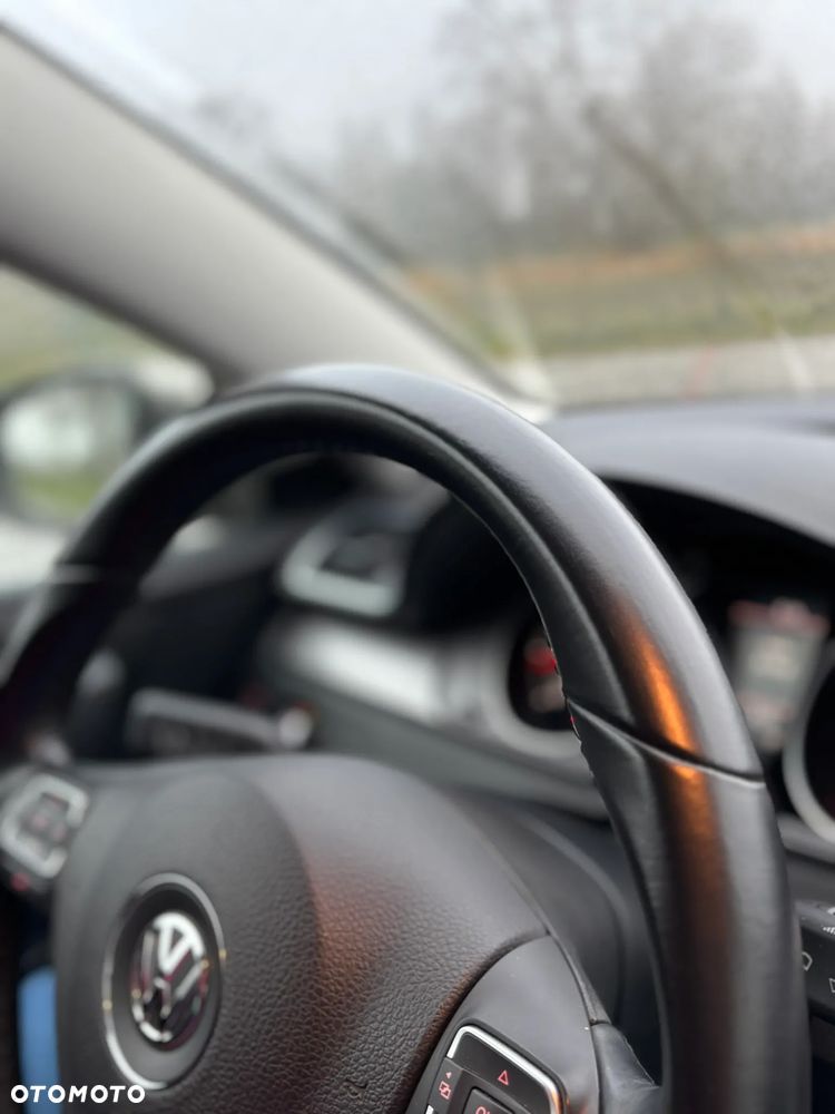 Volkswagen Passat - 29