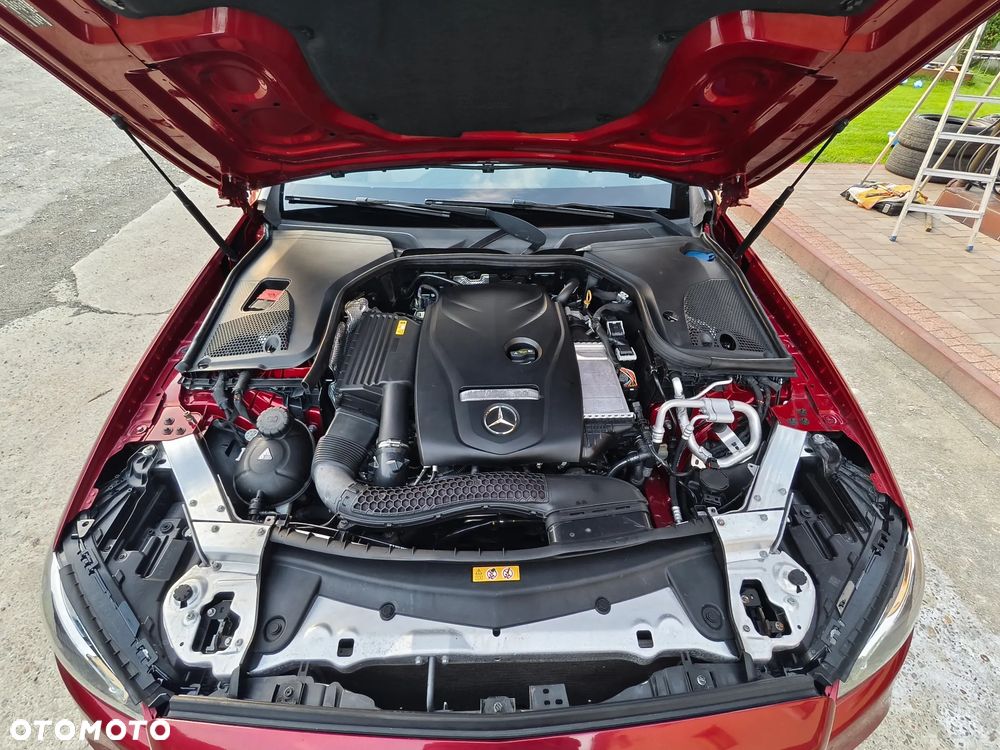 Mercedes-Benz Klasa E 300 9G-TRONIC - 38