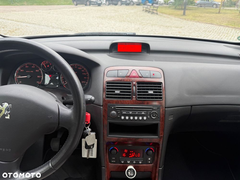 Peugeot 307 1.6 XT Premium - 24