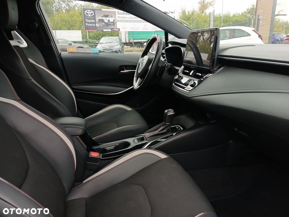 Toyota Corolla 2.0 Hybrid GR Sport Dynamic - 9