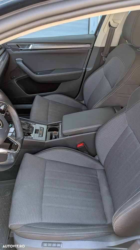 Skoda Superb 2.0 TDI DSG Style - 11