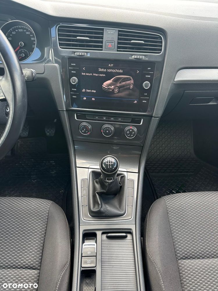 Volkswagen Golf - 12