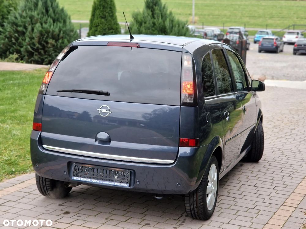 Opel Meriva 1.8 16V (Essentia) - 11