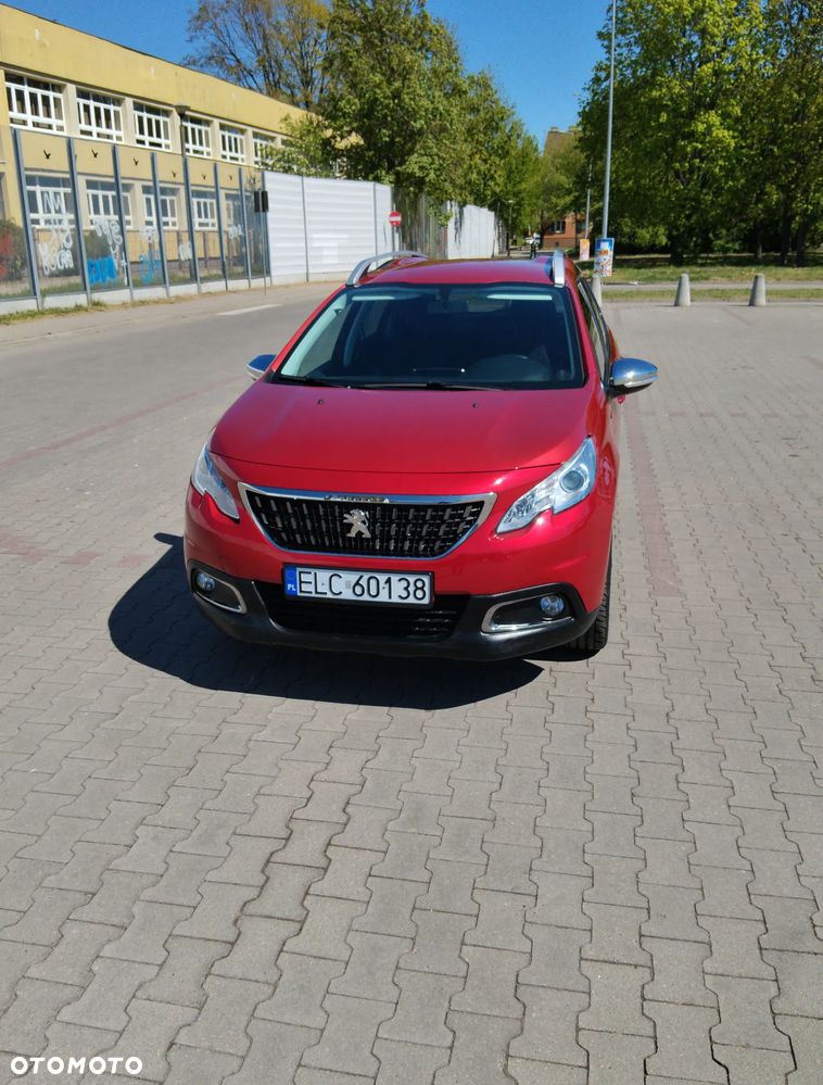 Peugeot 2008 1.2 Pure Tech Style S&S - 5