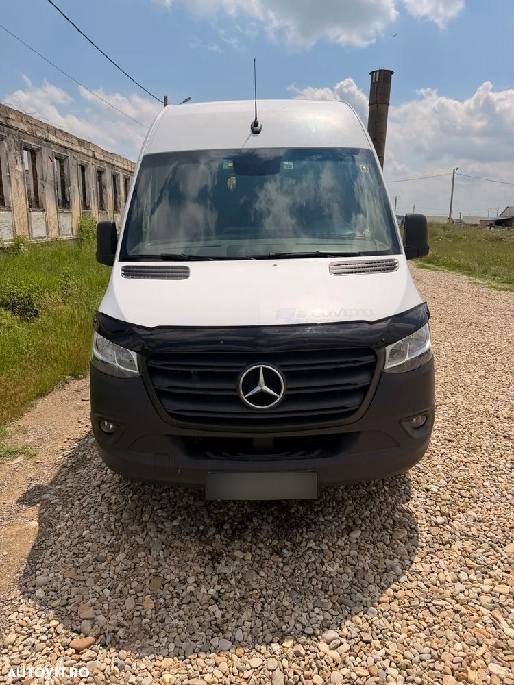 Mercedes-Benz Sprinter - 1