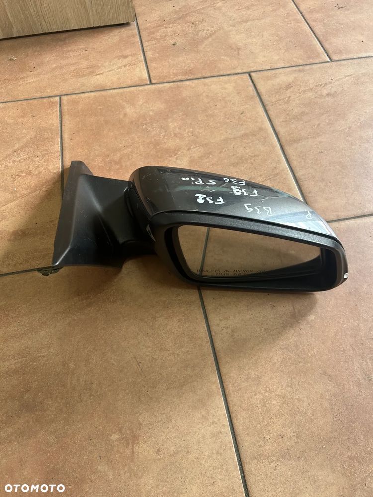LUSTERKO BMW F32 F33 F36 PRAWE EUROPA B39 ASYSTENT MARTWEGO POLA KAMERA 5PIN - 1