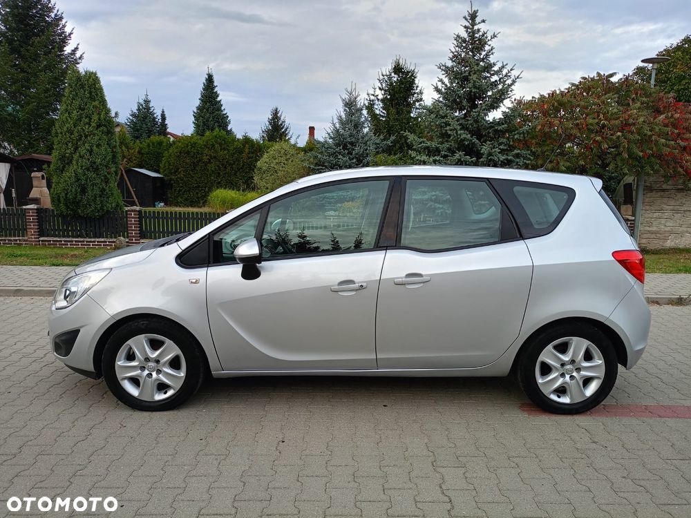Opel Meriva - 8