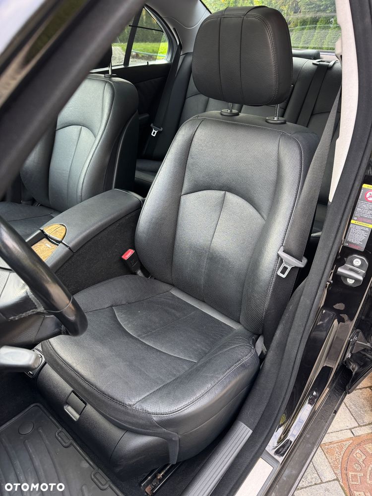 Mercedes-Benz Klasa E 320 CDI 4Matic Automatik Avantgarde DPF BusinessEDITION - 20