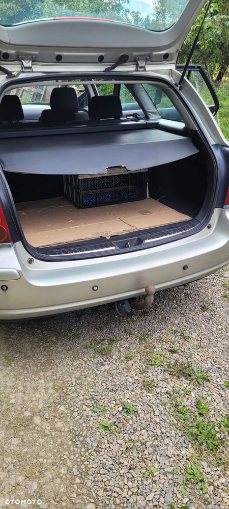 Toyota Avensis - 6