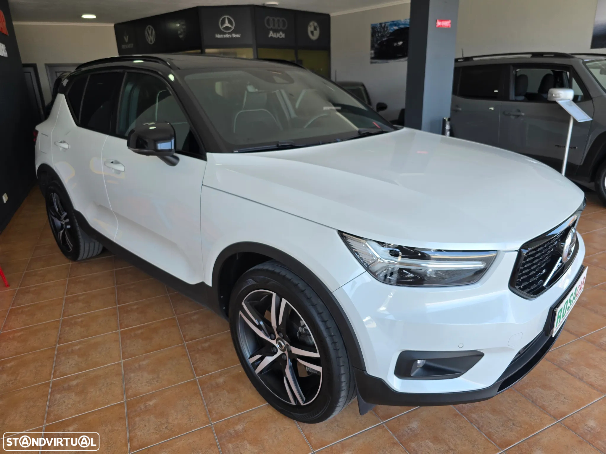Volvo XC 40 1.5 T5 PHEV R-Design - 3