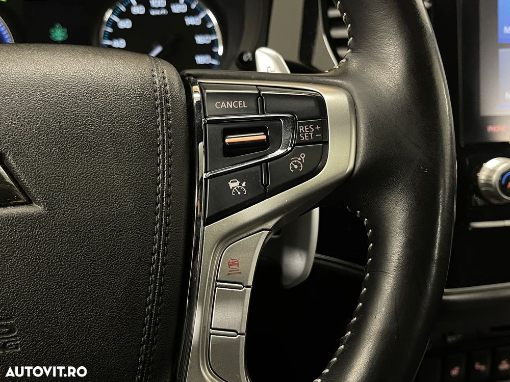 Mitsubishi Outlander 2.4 4WD Plug-In Hybrid Diamant - 28