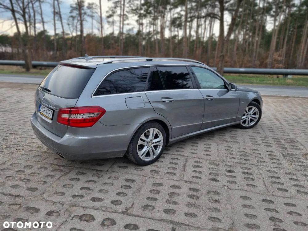 Mercedes-Benz Klasa E 350 CDI 4-Matic BlueEff Avantgarde - 4