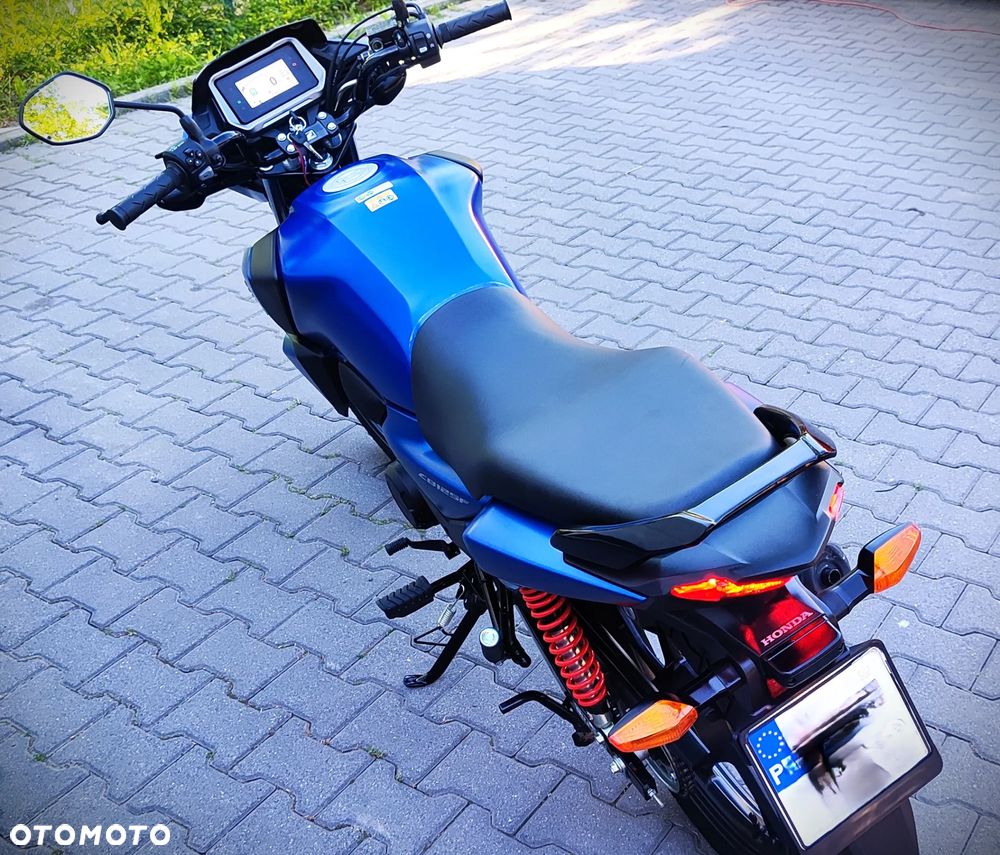 Honda CBF - 8